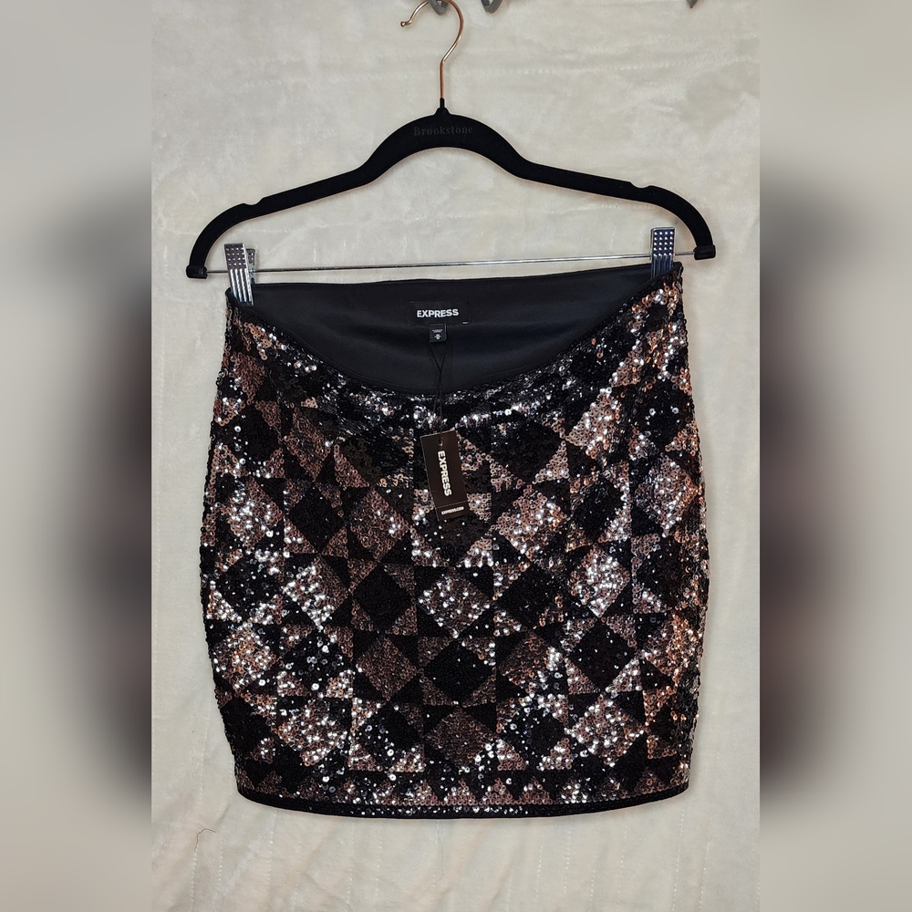 NWT Express Black and Silver Checkered Pattern Sequin Mini Skirt | Size Medium